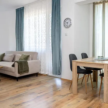 Apartament Modern & Spacious Near Kabakum By Flat Manаger *